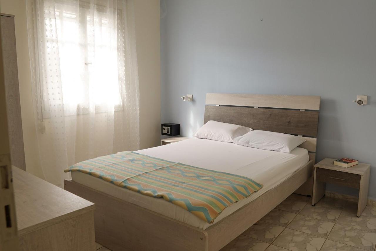 Evita Bay Agia Pelagia Heraklion Exterior photo